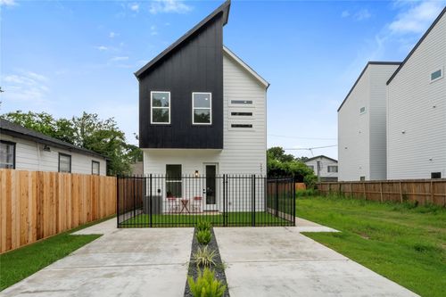 ab-2475 Carmel St, Houston, TX, 77091-3009 | Card Image