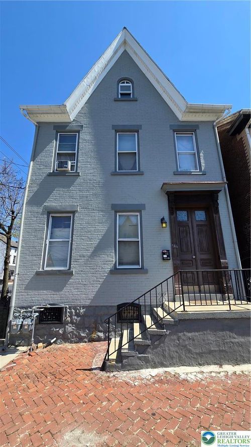 746 Center Street, Bethlehem City, PA, 18018 | Card Image