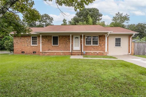 7004 Bronwyn St, Fayetteville, NC, 28314-2863 | Card Image