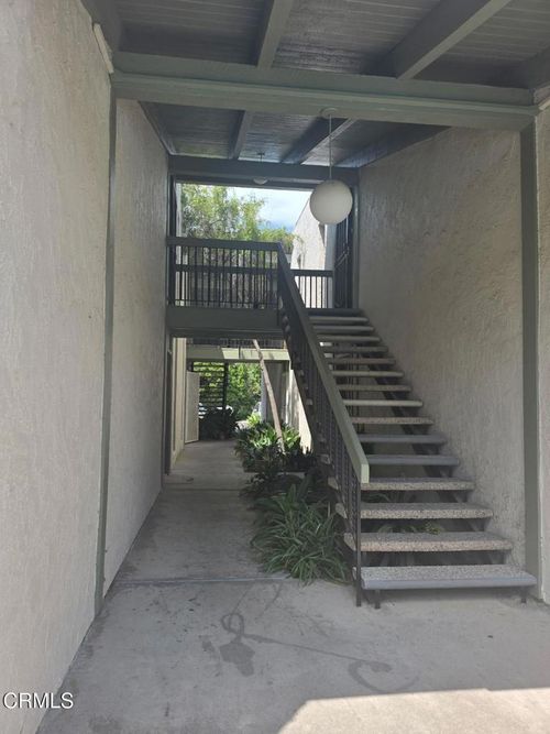 apt-64-5514 Armitos Ave, Goleta, CA, 93117-3543 | Card Image