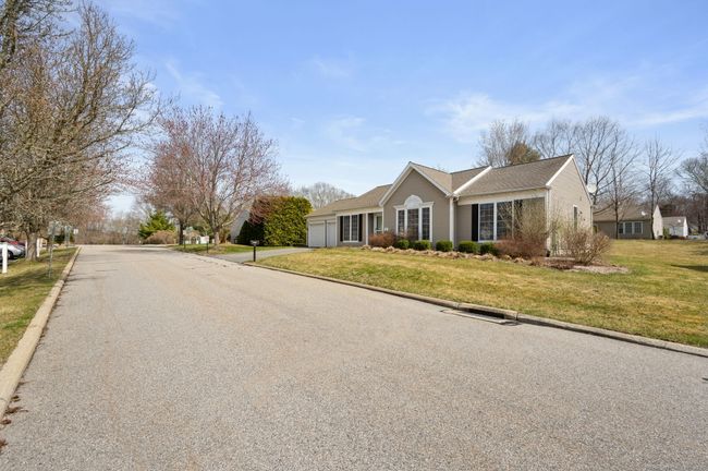 2 Beechwood Dr, House other with 1 bedrooms, 2 bathrooms and 2 parking in Waterford CT | Image 22