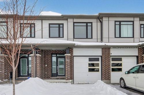 347 Barrett Farm Dr, Gloucester, ON, K1T0Y6 | Card Image