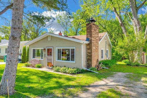 7526 Elmwood Rd, Lexington, MI, 48450-9137 | Card Image