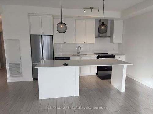 1704-55 Duke St W, Kitchener, ON, N2H0C9 | Card Image