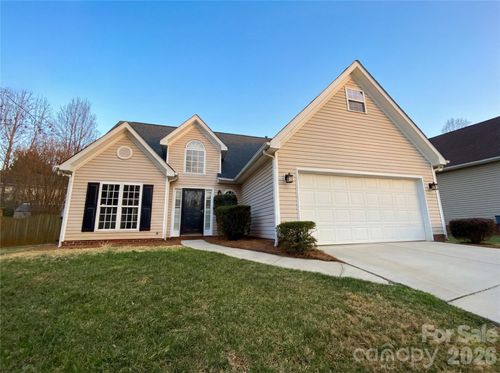 7508 Free Ct, Charlotte, NC, 28216-1004 | Card Image