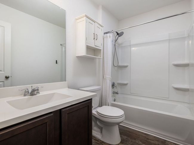 Second Full Bathroom | Image 18