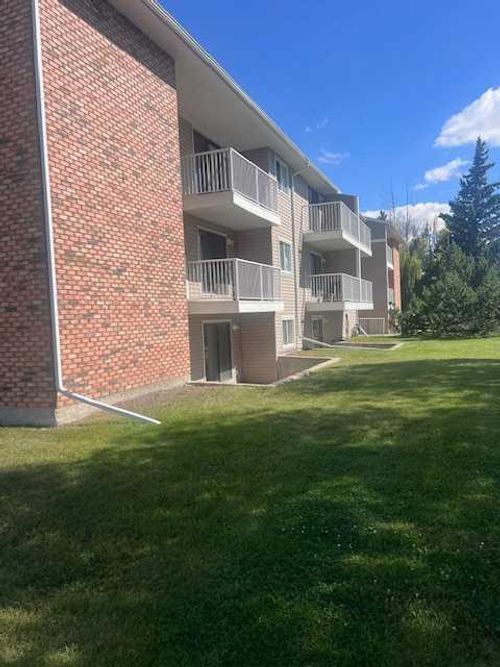 301-49 Bennett Street, Red Deer, AB, T4R1V4 | Card Image