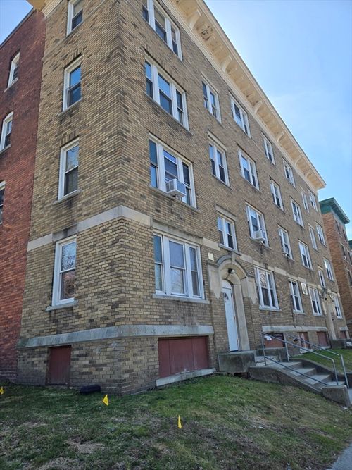apt-4l-240 Locust St, Springfield, MA, 01108-1132 | Card Image