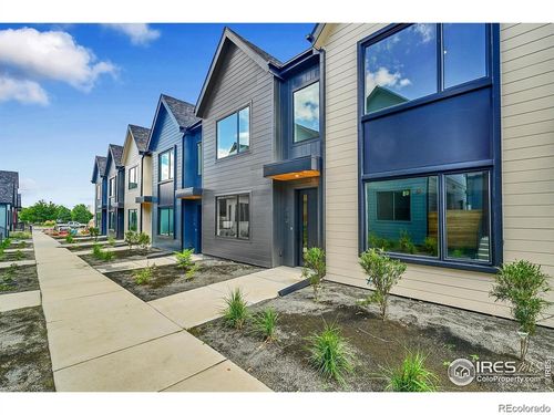 771 E County Line Rd, Erie, CO, 80516-9352 | Card Image