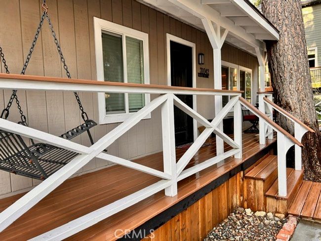Relaxing front porch | Image 8