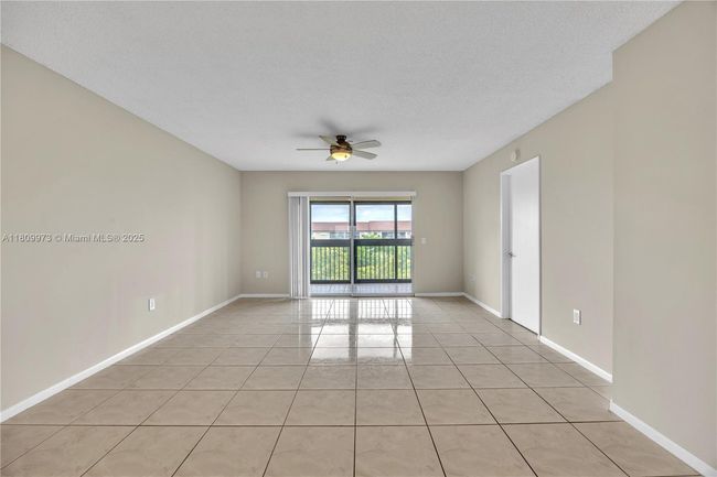 APT-403C - 12551 Sw 16 Th Ct, Condo with 2 bedrooms, 2 bathrooms and null parking in Pembroke Pines FL | Image 6
