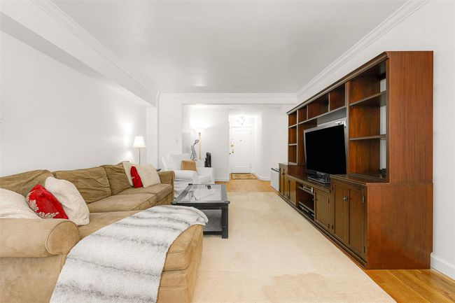 APT-3B - 72 112 Th St, Home with 2 bedrooms, 1 bathrooms and null parking in Forest Hills NY | Image 7