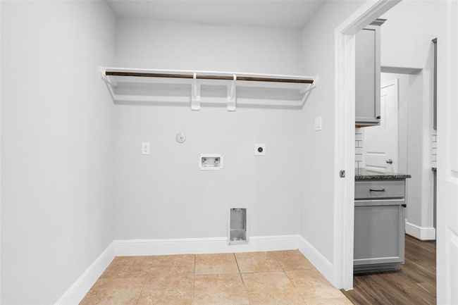 9955 Preserve Way, House other with 5 bedrooms, 4 bathrooms and 3 parking in Conroe TX | Image 14