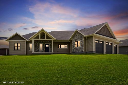 113 Countryside Rd, Luana, IA, 52156-7001 | Card Image