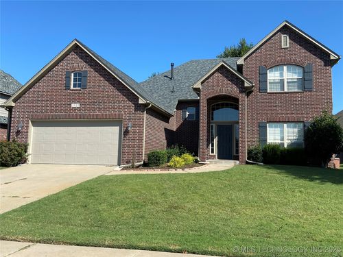 3920 Utica St, Broken Arrow, OK, 74011-1330 | Card Image