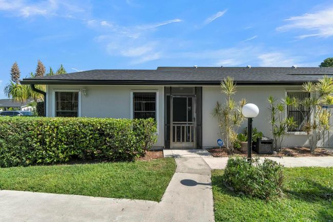 4389 Willow Pond Cir, Condo with 2 bedrooms, 2 bathrooms and null parking in West Palm Beach FL | Image 32