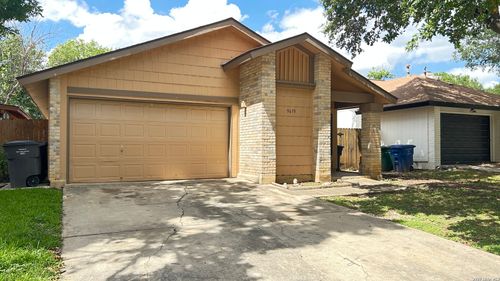 9633 Ivy Bend St, San Antonio, TX, 78250-2892 | Card Image