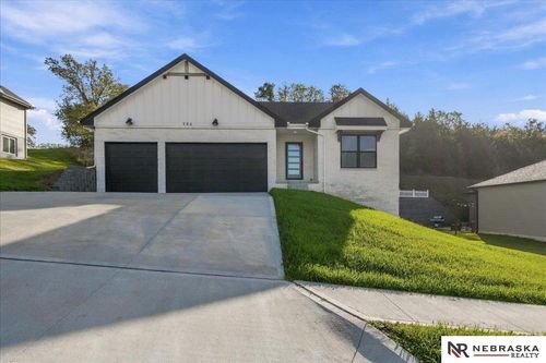 906 Southridge Dr, Louisville, NE, 68037-7077 | Card Image