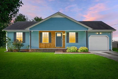 932 Linda Dr, Oak Grove, KY, 42262-9397 | Card Image