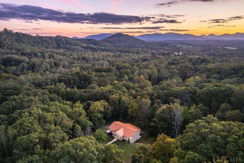 700 Cloudcroft Dr, Monroe, VA, 24574-2636 | Card Image