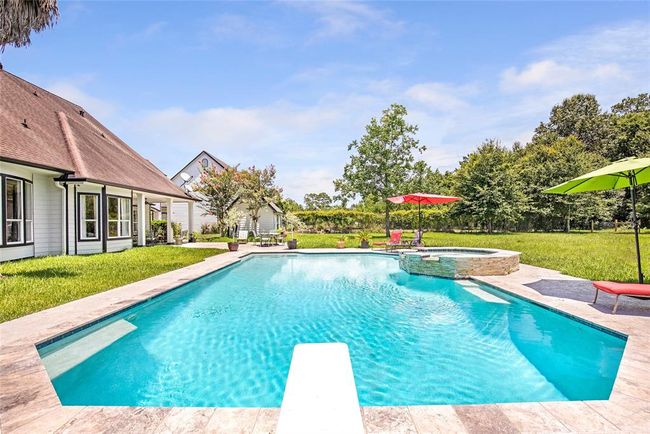 Beautiful Pool | Image 27