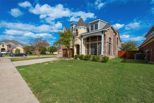 701 Player Ave, Mansfield, TX, 76063-5881 | Card Image