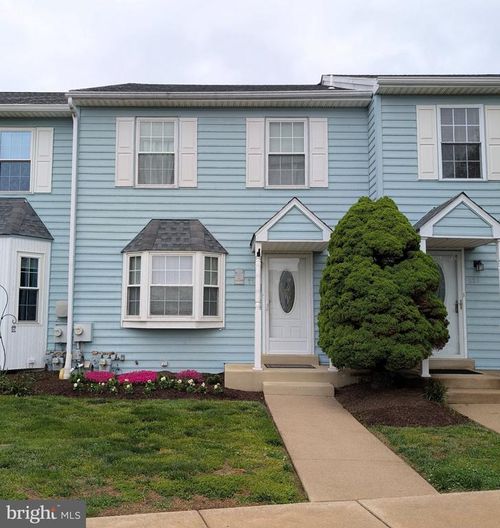 552 Applewood Ct, UPPER CHICHESTER, PA, 19014-2544 | Card Image