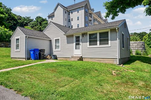 41 Poplar St, New Milford, CT, 06776-2920 | Card Image