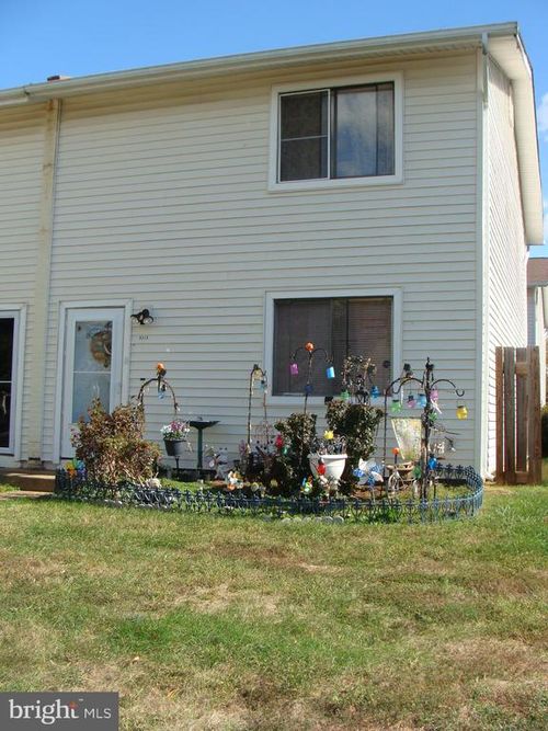 9319 Woodlea Ct, MANASSAS, VA, 20110-5601 | Card Image