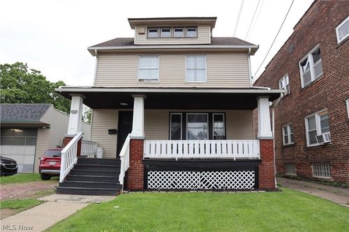 3577 W 105th St, Cleveland, OH, 44111-3878 | Card Image