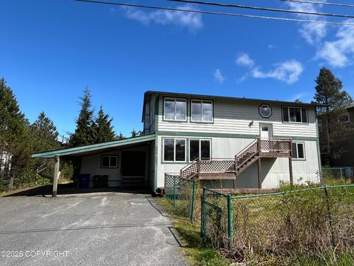603 Rambler St, Petersburg, AK, 99833-1690 | Card Image
