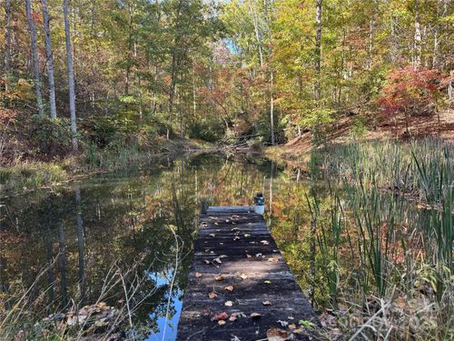 147 Helton Ln, Mill Spring, NC, 28756-3611 | Card Image