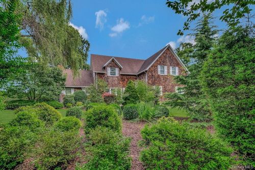 1000 Green Hill Ln, Greenport, NY, 11944-2021 | Card Image