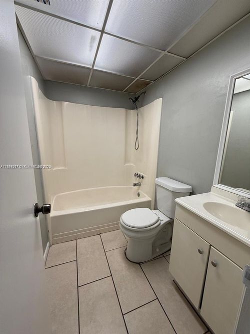 apt-a303-2800 Nw 56th Ave, Lauderhill, FL, 33313-8402 | Card Image