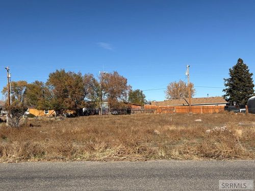 1110 E Valley Ave, Challis, ID, 83226 | Card Image
