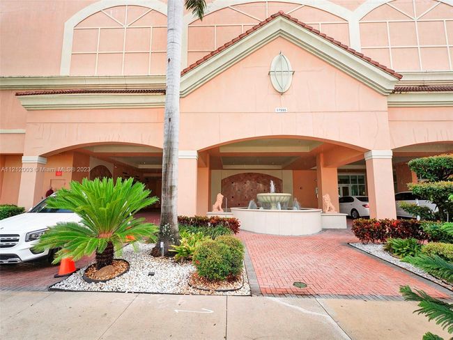 APT-806 - 17555 Atlantic Blvd, Condo with 2 bedrooms, 2 bathrooms and null parking in Sunny Isles Beach FL | Image 35