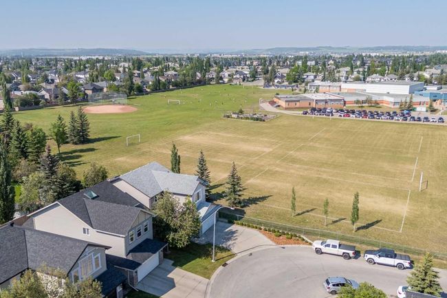 71 Chapman Green Se, House other with 5 bedrooms, 4 bathrooms and 4 parking in Calgary AB | Image 45
