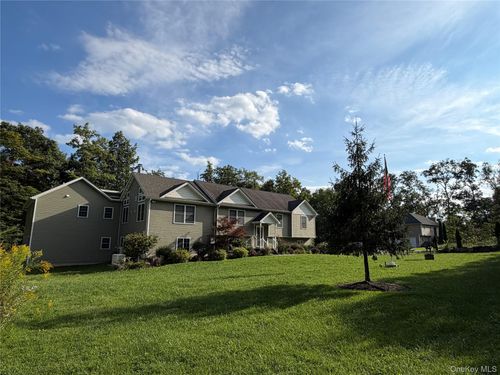 2096 Route 6, Middletown, NY, 10940-7667 | Card Image
