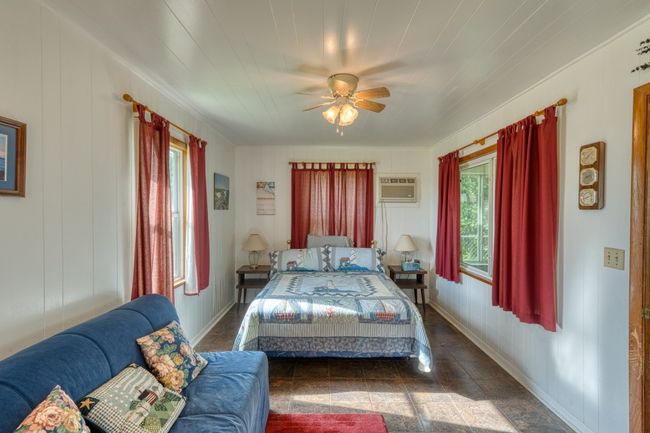 Bedroom in Guest House | Image 31