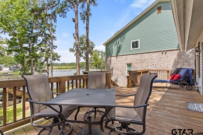 516 Hideaway Ln E, House other with 3 bedrooms, 2 bathrooms and null parking in Hideaway TX | Image 14