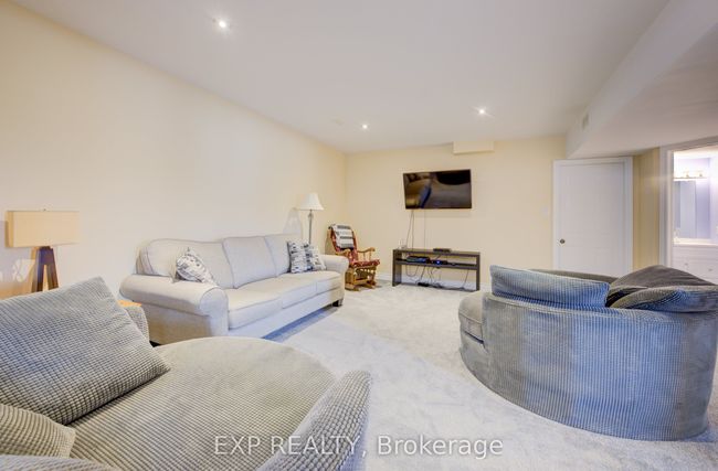 165 River Run Rd, House other with 4 bedrooms, 4 bathrooms and 4 parking in Drayton ON | Image 34