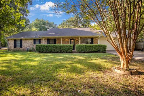 2814 Greenhills Dr, Kilgore, TX, 75662-2910 | Card Image