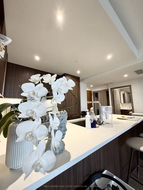 2203-27 Mcmahon Drive, North York, ON, M2K0J2 | Card Image