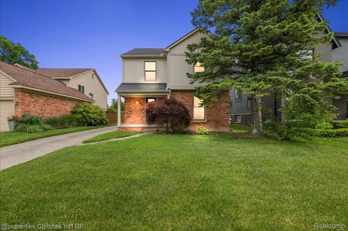 2635 Dorchester Rd, Birmingham, MI, 48009-5990 | Card Image
