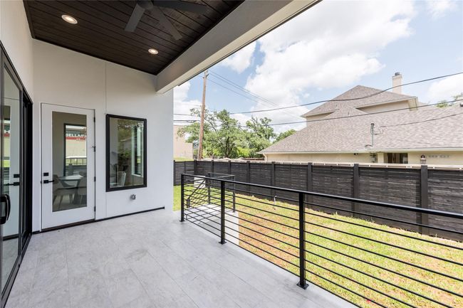 5008 Holt St, House other with 4 bedrooms, 6 bathrooms and 2 parking in Bellaire TX | Image 33