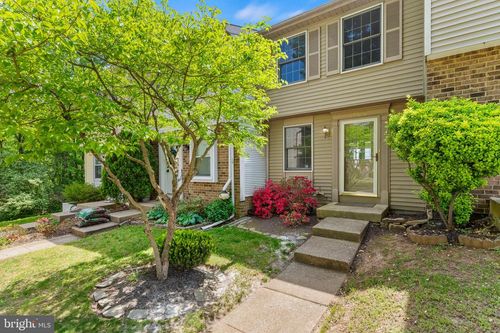13619 Forest Pond Ct, CENTREVILLE, VA, 20121-3030 | Card Image