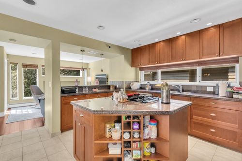 4255 St Pauls Ave, North Vancouver, BC, V7N1T4 | Card Image