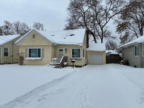 912 Den Hertog St Sw, Wyoming, MI, 49509-2820 | Card Image