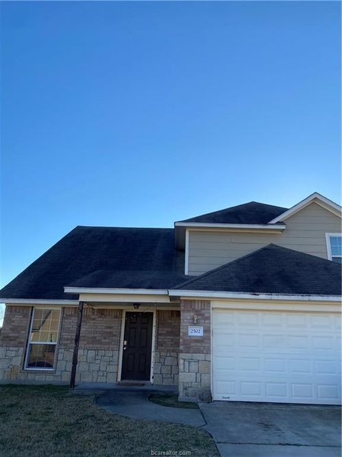 2502 Horse Shoe Dr, College Station, TX, 77845-4372 | Card Image