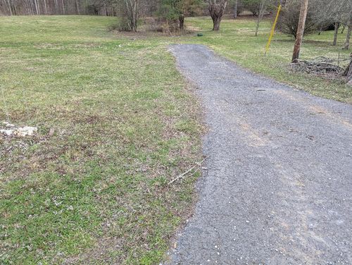 385 Chigger Town Loop, Palmer, TN, 37365-2605 | Card Image